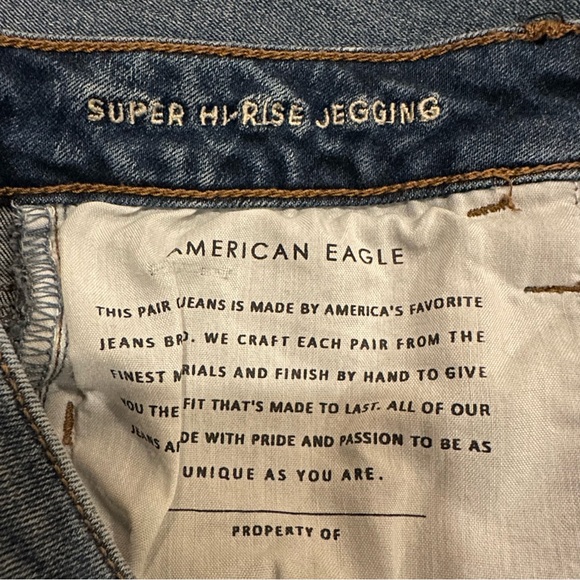 American Eagle Outfitters Blue Jeans - Picture 6 of 8